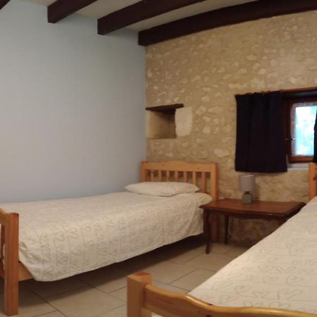Вилла La Tranquillite, Le Repos Nanteuil-Auriac-de-Bourzac Экстерьер фото