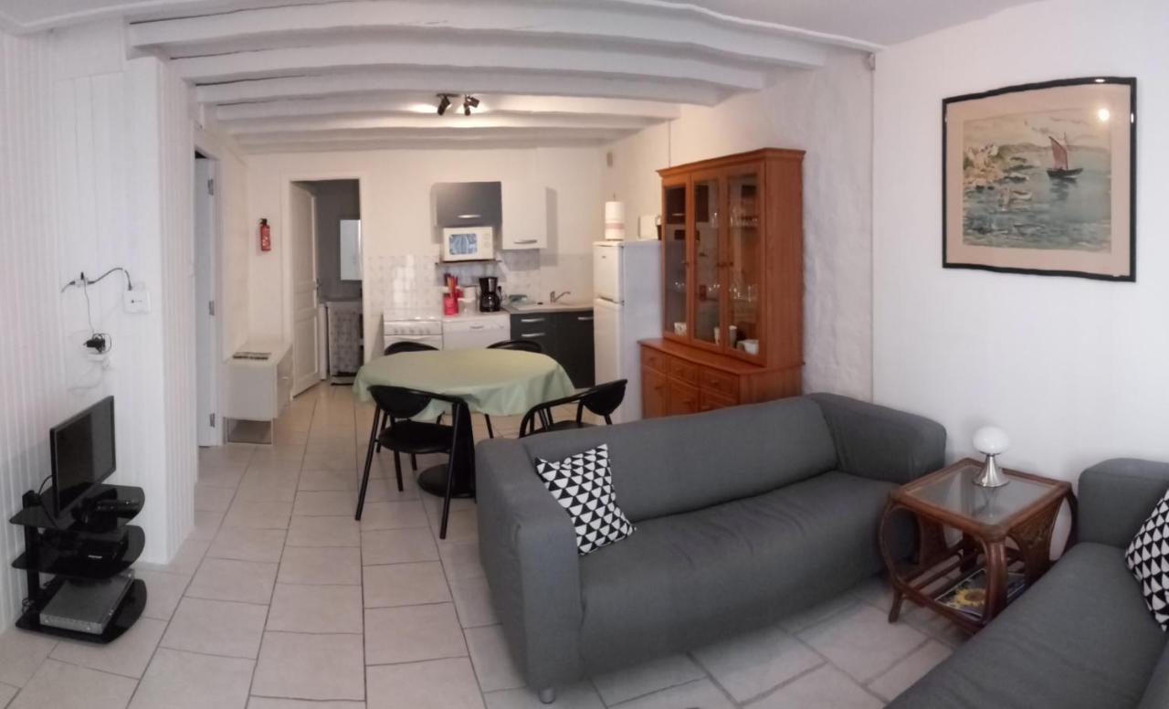 Вилла La Tranquillite, Le Repos Nanteuil-Auriac-de-Bourzac Экстерьер фото