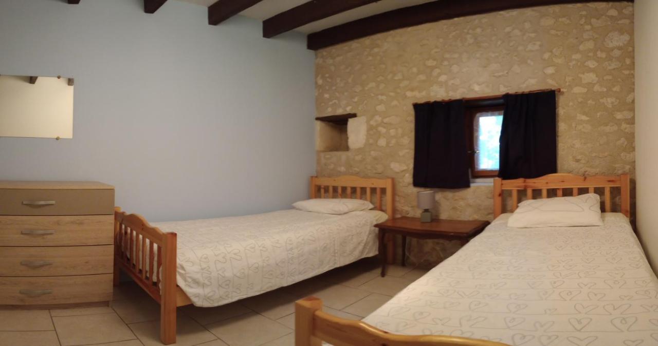 Вилла La Tranquillite, Le Repos Nanteuil-Auriac-de-Bourzac Экстерьер фото