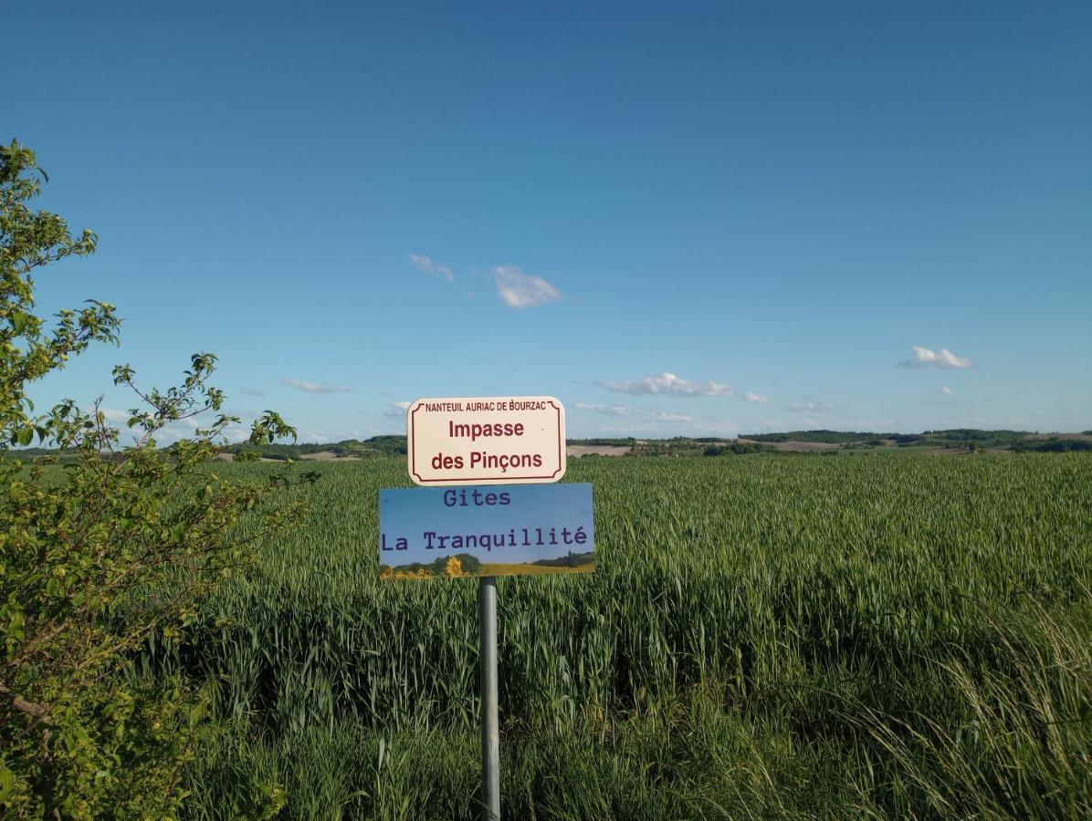 Вилла La Tranquillite, Le Repos Nanteuil-Auriac-de-Bourzac Экстерьер фото